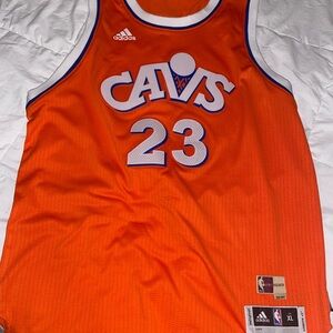 Cavs Lebron James jersey